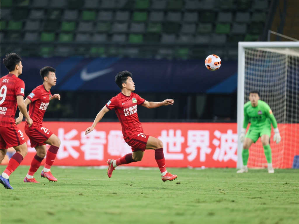 类拔萃的球 类拔萃的球